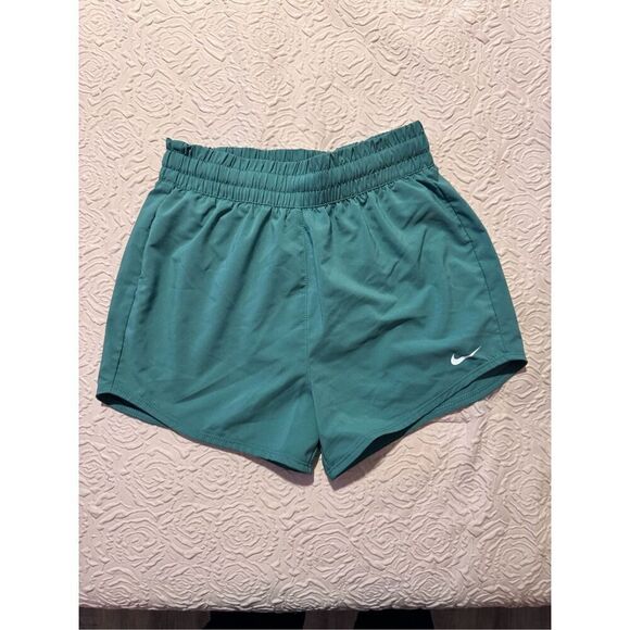 Nike Pants - Nike Dri fit size medium Vietnam green pocket tye built in